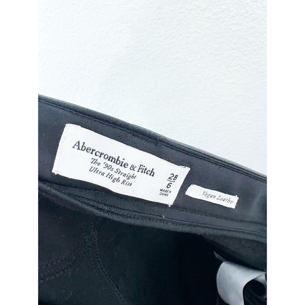 Abercrombie & Fitch High Rise 90s Straight Vegan Leather Pant Size 6/28 Black - Picture 5 of 13